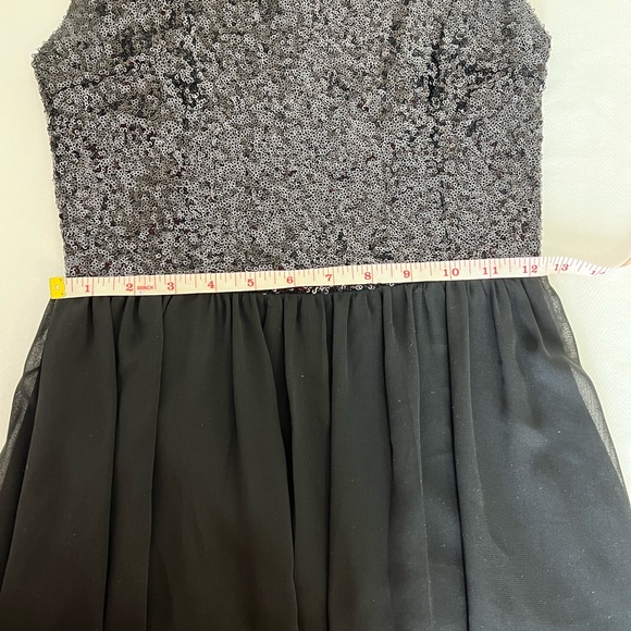 Tobi Fit and Flare Black Sequin Dress. Sheer lined Skirt. Tiny Sequins Stretch S - Picture 6 of 9